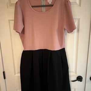 LuLaRoe Mauve and Black Amelia Dress